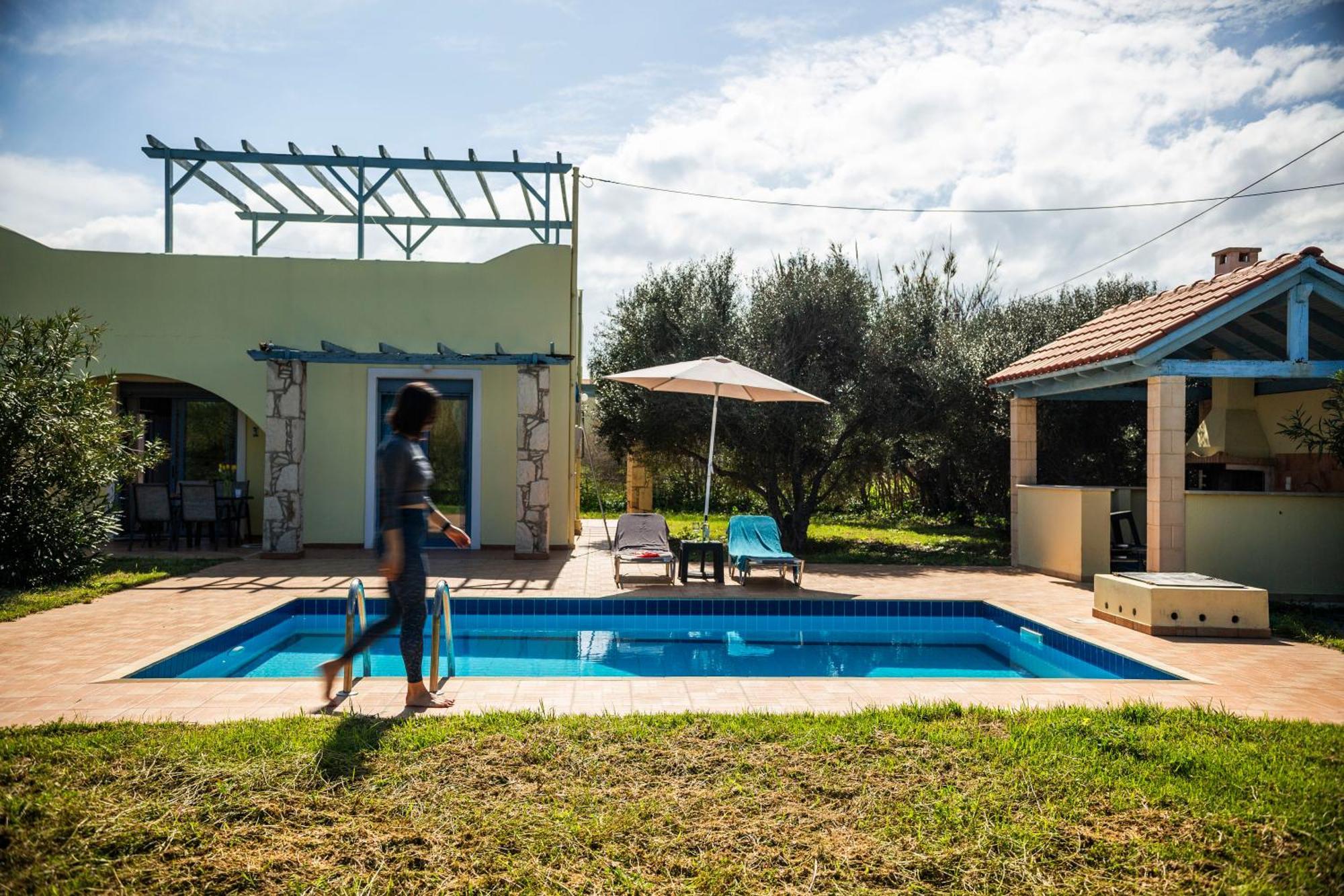 Villa Diana ตาวโรไนติส ภายนอก รูปภาพ